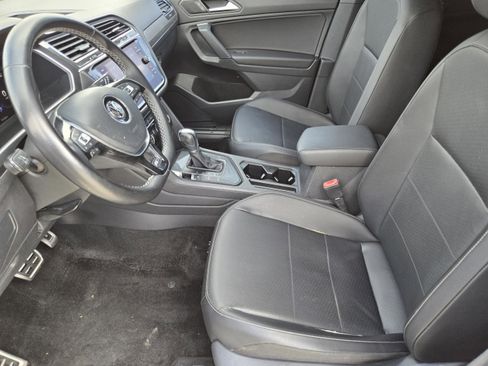 Used 2019 Volkswagen Tiguan SEL Premium R-Line FWD image 9