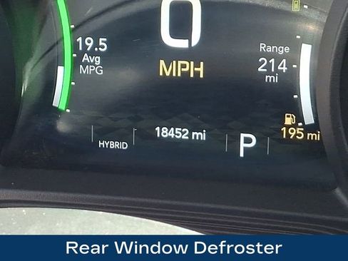 Used 2025 Jeep Wrangler Unlimited Sahara AWD/4WD image 6