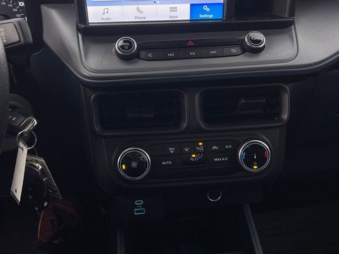 Used 2024 Ford Maverick XL image 8