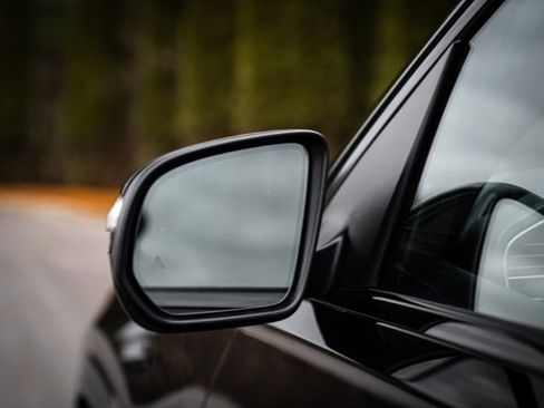 Used 2022 Mercedes-Benz GLS 450 4MATIC w/ AMG Line Exterior image 25