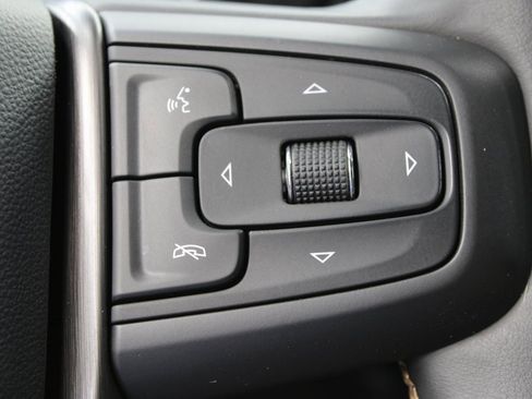 Used 2024 GMC Sierra 2500 AT4 image 61