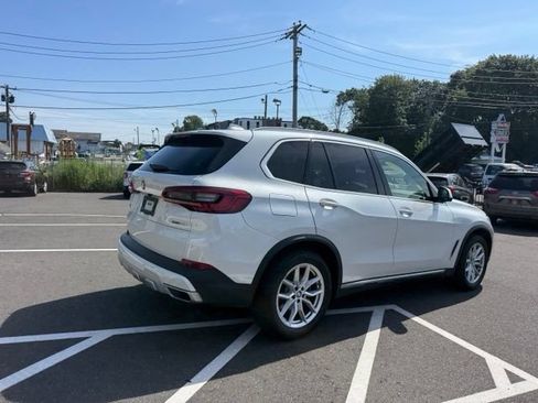 Used 2019 BMW X5 xDrive40i w/ Convenience Package AWD/4WD image 3