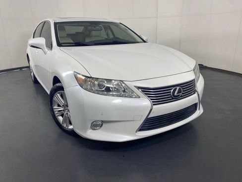 Used 2015 Lexus ES 350 w/ Premium Package FWD image 5