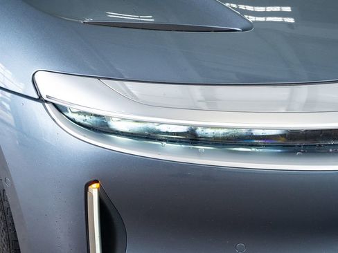 Used 2024 Lucid Air Touring AWD/4WD image 9