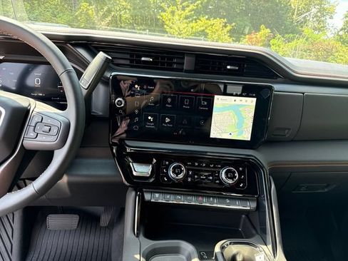 New 2026 GMC Sierra 2500 AT4 w/ AT4 Premium Plus Package AWD/4WD image 20