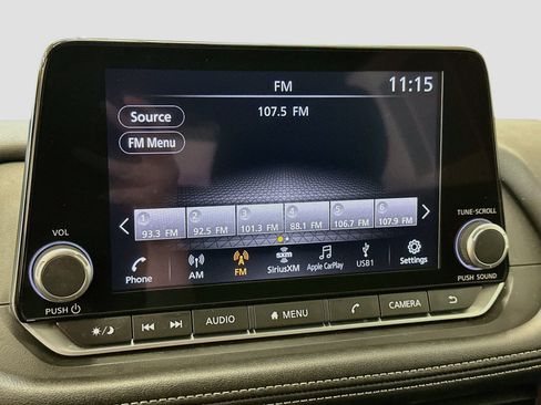 Used 2023 Nissan Rogue S AWD/4WD image 21