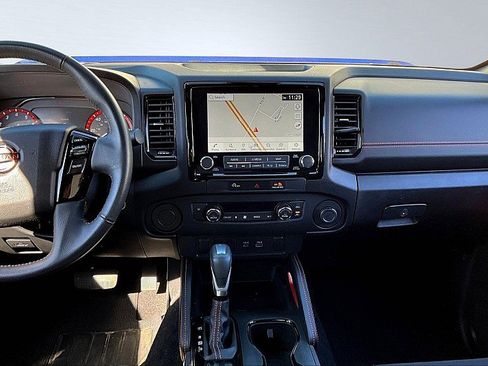 Used 2024 Nissan Frontier Pro-X RWD image 6