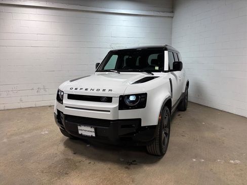 Used 2026 Land Rover Defender 110 X-Dynamic SE image 2