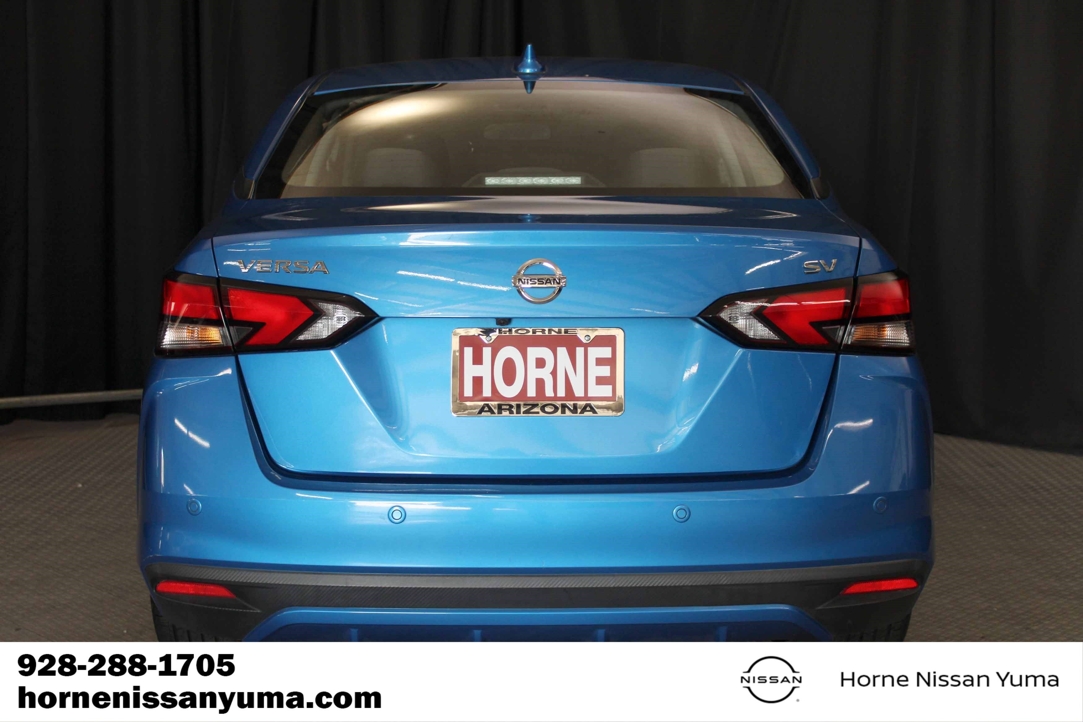 Used 2022 Nissan Versa SV FWD image 14