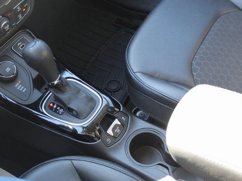 Used 2020 Jeep Compass Latitude image 23