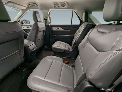 New 2026 Ford Explorer Active w/ Active Comfort Package image 18