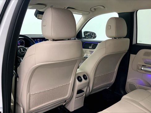 Used 2026 Mercedes-Benz GLB 250 image 16