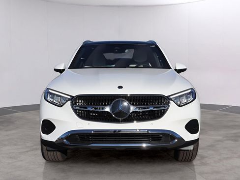 New 2026 Mercedes-Benz GLC 300 4MATIC image 2