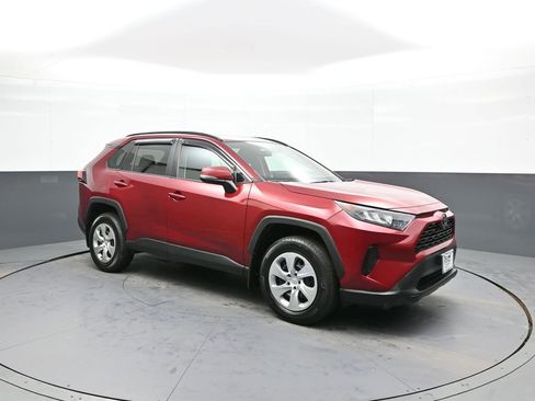 Certified 2020 Toyota RAV4 LE w/ All Weather Liner Package image 4