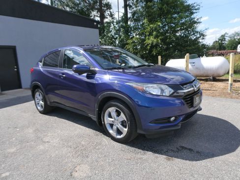 Used 2016 Honda HR-V EX image 3