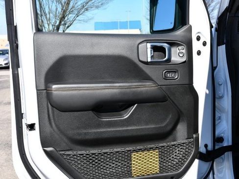 Used 2024 Jeep Wrangler Sahara w/ Technology Group image 12