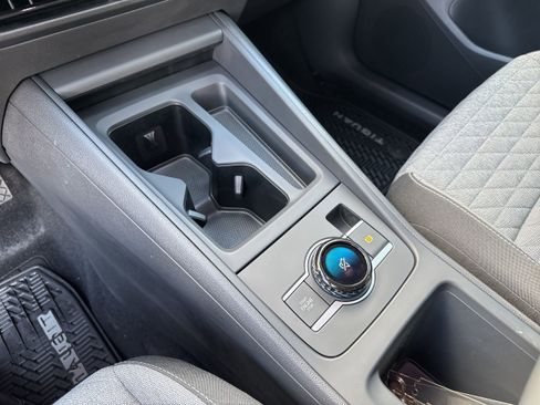 New 2025 Volkswagen Tiguan S image 16