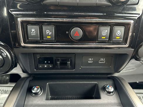 Used 2021 Nissan Titan Platinum Reserve w/ Moonroof Package image 28