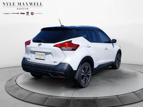 Used 2020 Nissan Kicks SV FWD image 16