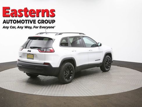 Used 2023 Jeep Cherokee Altitude Lux image 41