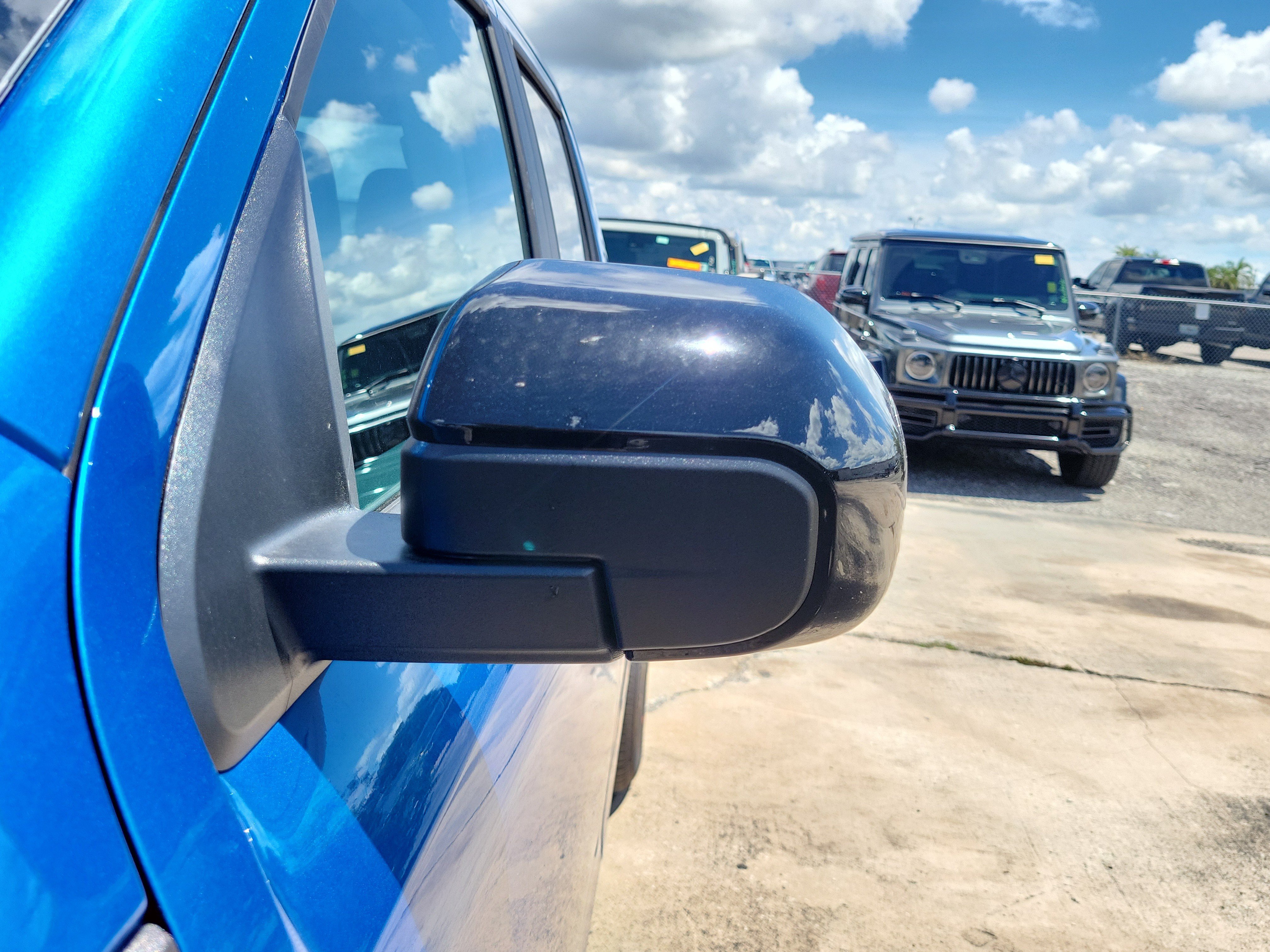 New 2026 Ford Maverick XLT w/ XLT Luxury Package FWD image 5
