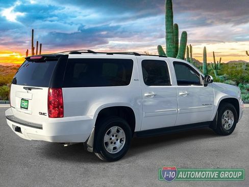 Used 2014 GMC Yukon XL SLT AWD/4WD image 3