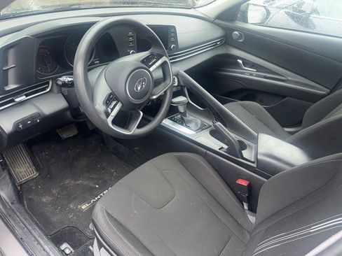 Used 2021 Hyundai Elantra SEL image 5
