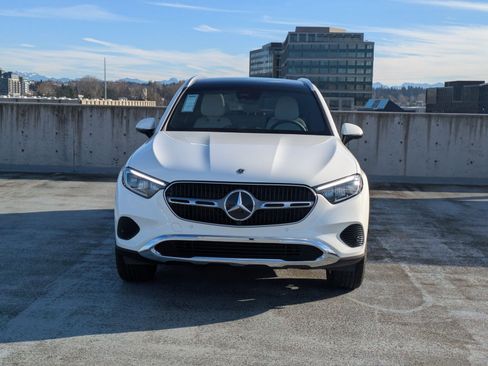 Certified 2026 Mercedes-Benz GLC 300 4MATIC image 2