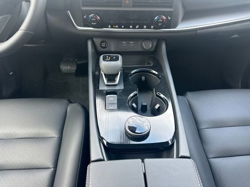 New 2026 Nissan Rogue SV image 25