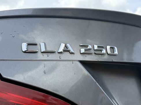 Used 2015 Mercedes-Benz CLA 250 image 12