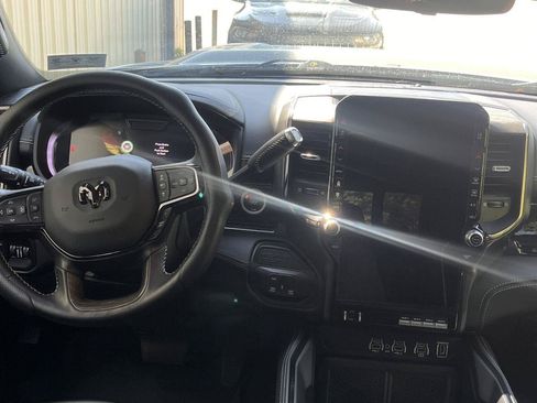 Used 2026 RAM 2500 Limited AWD/4WD image 31