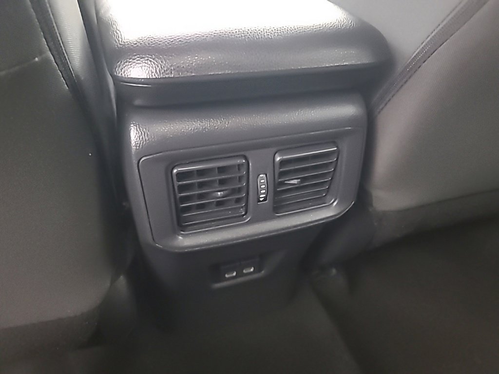 Used 2025 Toyota RAV4 XLE AWD/4WD image 23