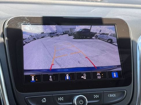 Used 2022 Chevrolet Equinox LT FWD image 19