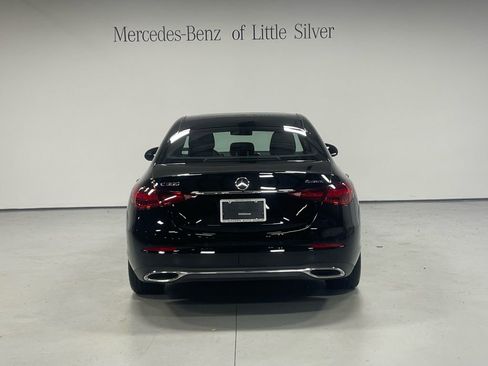 Used 2025 Mercedes-Benz C 300 4MATIC Sedan image 4