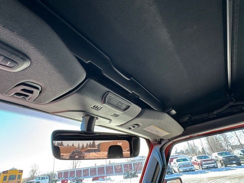 Used 2020 Jeep Gladiator Rubicon AWD/4WD image 36