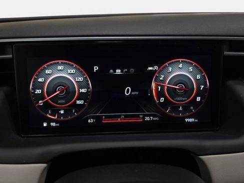 Used 2024 Hyundai Tucson Limited FWD image 19