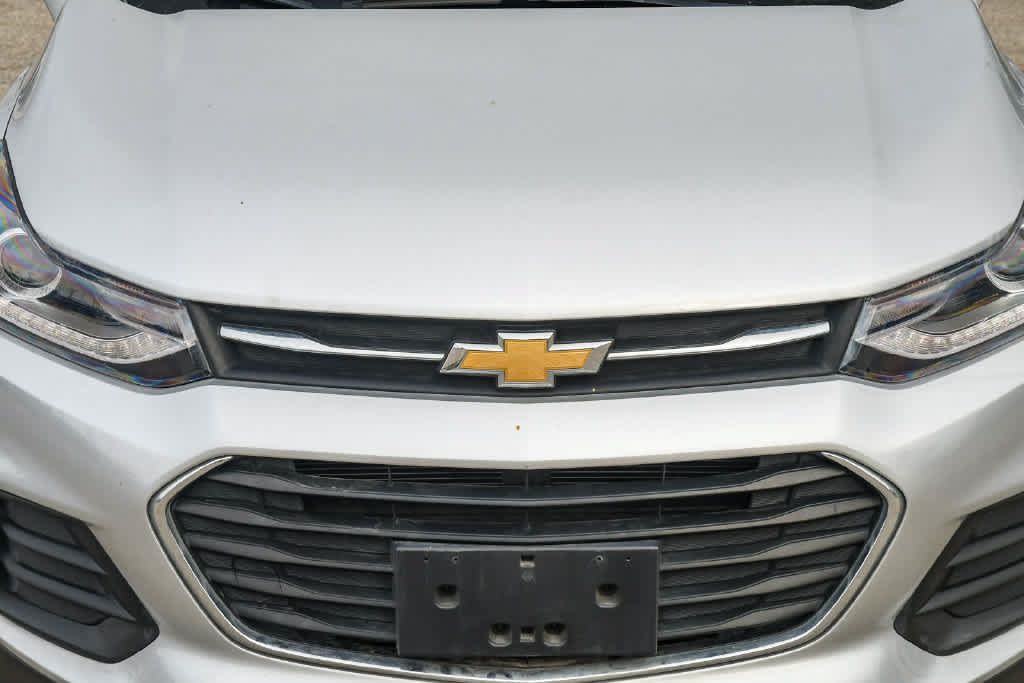 Used 2019 Chevrolet Trax LT w/ LT Convenience Package FWD image 5