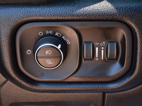 Used 2019 RAM 1500 Sport w/ Alpine Leather & Sound Group AWD/4WD image 33