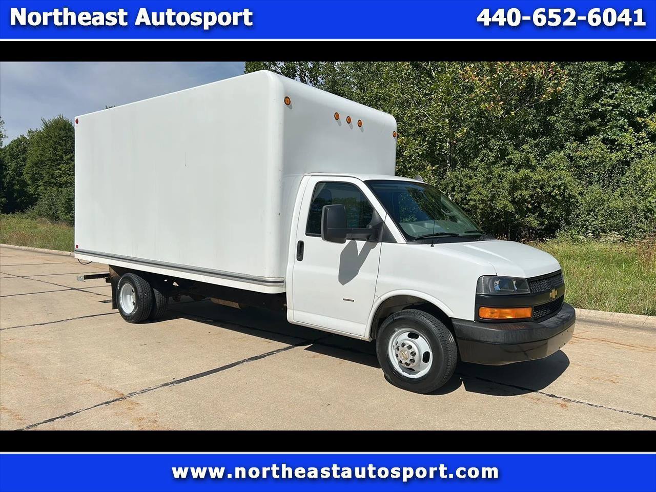 Used 2019 Chevrolet Express 3500 Extended w/ Driver Convenience Package RWD image 1