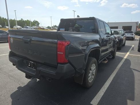 Used 2024 Toyota Tacoma SR RWD image 4