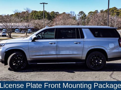 Used 2023 Chevrolet Suburban LS w/ Driver Alert Package image 4