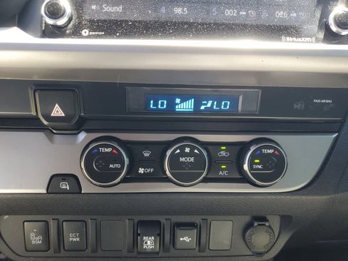 Used 2022 Toyota Tacoma SR5 w/ Technology Package RWD image 20
