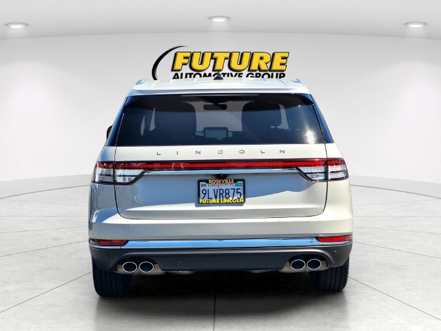 Used 2023 Lincoln Aviator Reserve w/ Equipment Group 201A RWD image 5