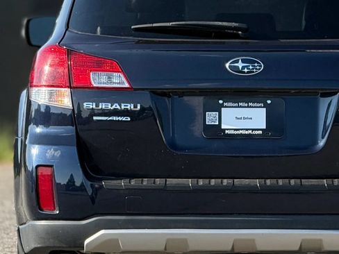 Used 2014 Subaru Outback 2.5i Limited AWD/4WD image 13