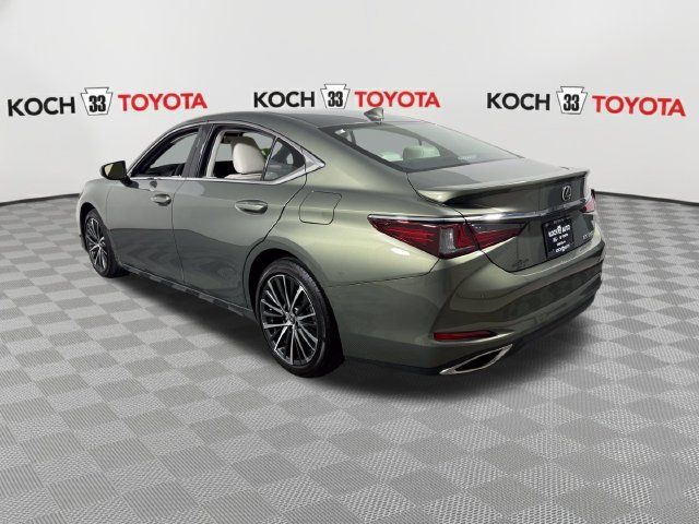 Used 2025 Lexus ES 350 w/ Premium Package FWD image 6
