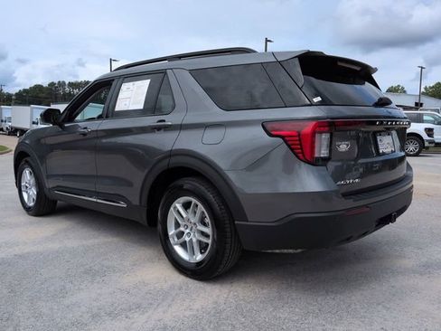 Certified 2025 Ford Explorer Active RWD image 7