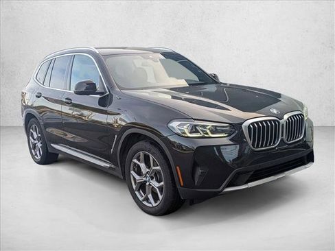 Used 2024 BMW X3 sDrive30i image 3