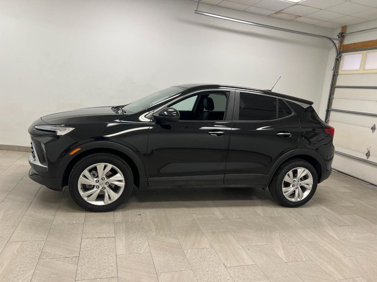 Used 2025 Buick Encore GX Preferred FWD image 10
