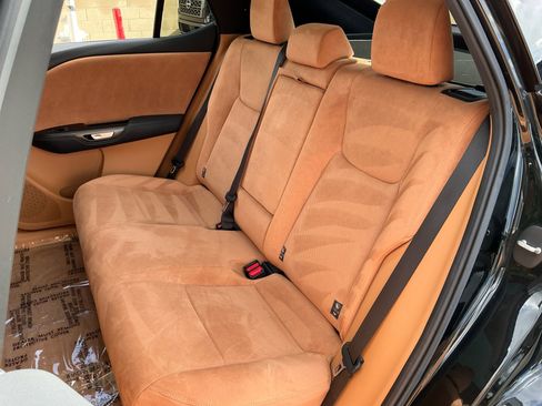 Used 2023 Lexus RZ 450e Premium image 20