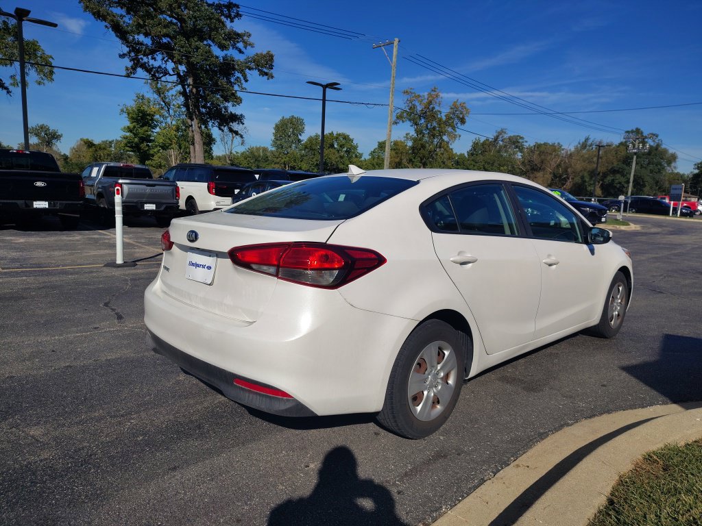 Used 2017 Kia Forte LX w/ LX Popular Package FWD image 3